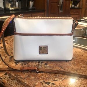 dooney & bourke 1975 white purse